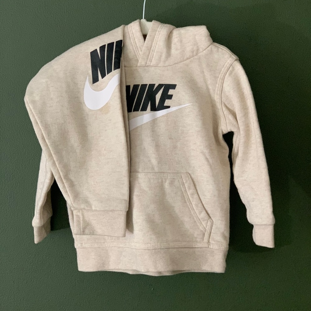 Nike sweatshirt & sweatpants